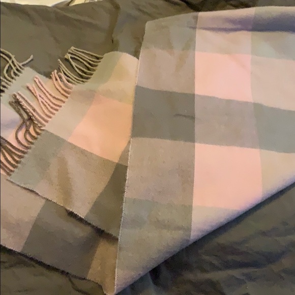 Scarf - Picture 4 of 4